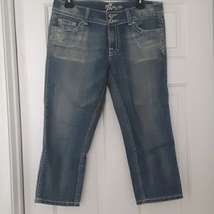 Miss Me Capri Jeans